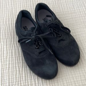 Ladies SAS black shoes worn twice.